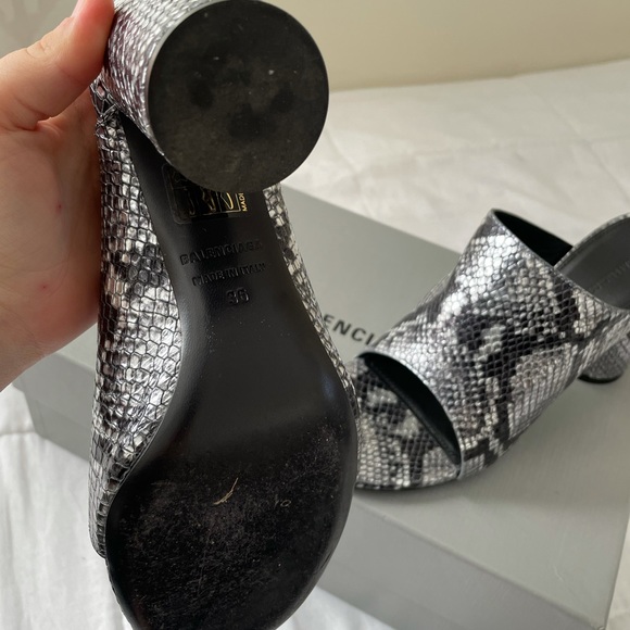 Authentic Balenciaga Heel Sandals - Picture 4 of 10